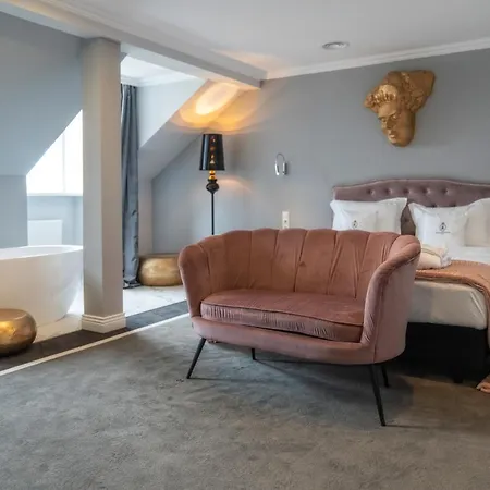 Pałac Alexandrinum 4*