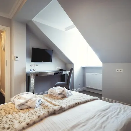מלון Palac Alexandrinum 4*